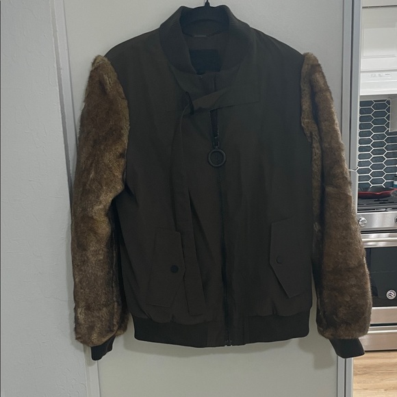 Kendall & Kylie Faux Fur Sleeves Bomber Jacket | M - Picture 1 of 10